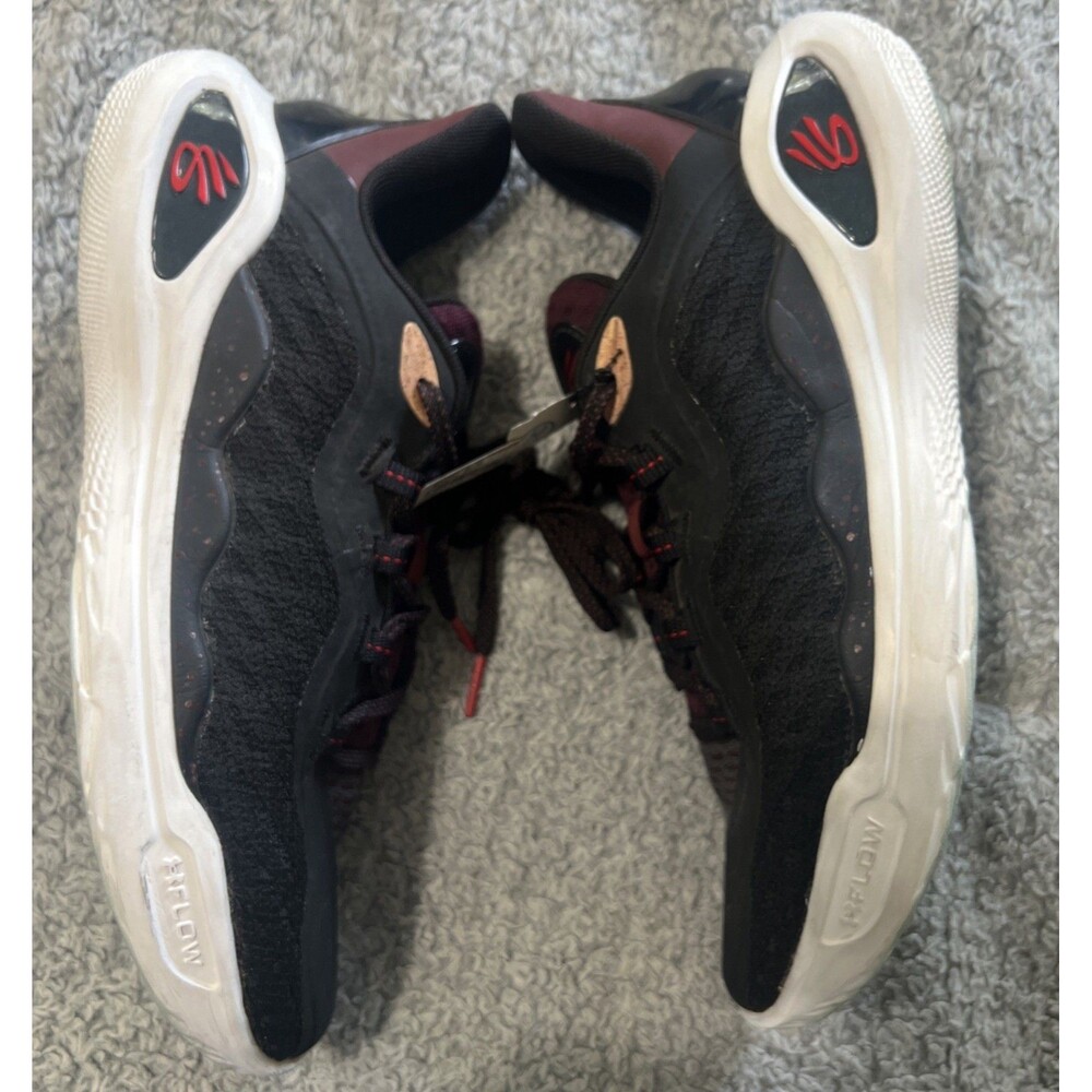 Under Armour Curry flow sneakers athletic W10/M8.5 comfort black